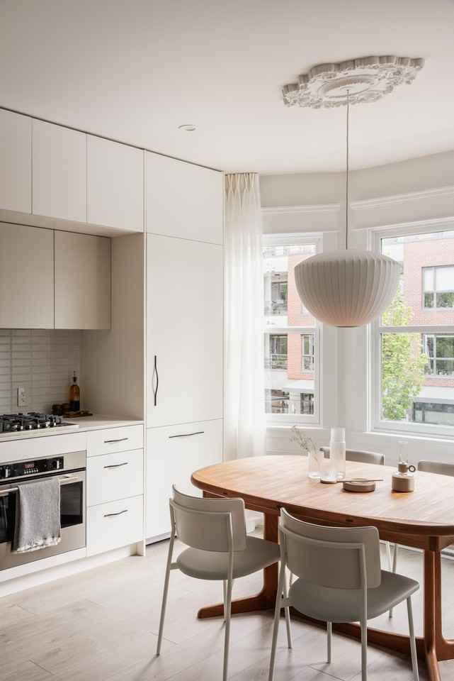 3493 Commercial Street #204 - Photo 4 of 17