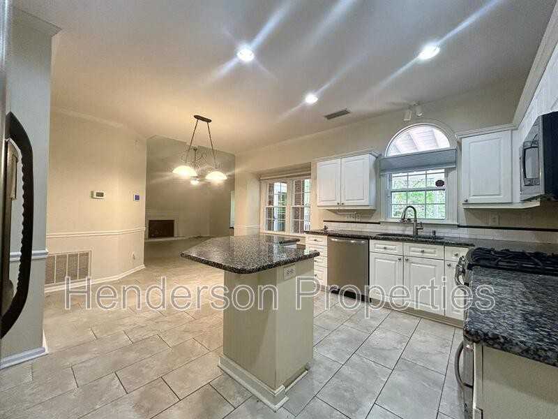 332 Walnut Point Dr - Photo 5 of 27