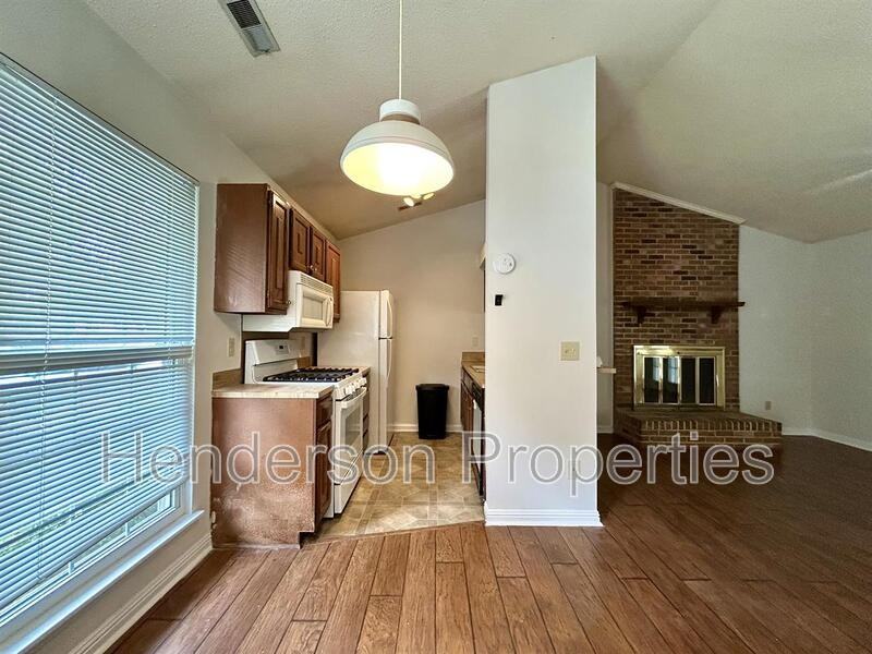 6718 Park Hickory Dr - Photo 5 of 15