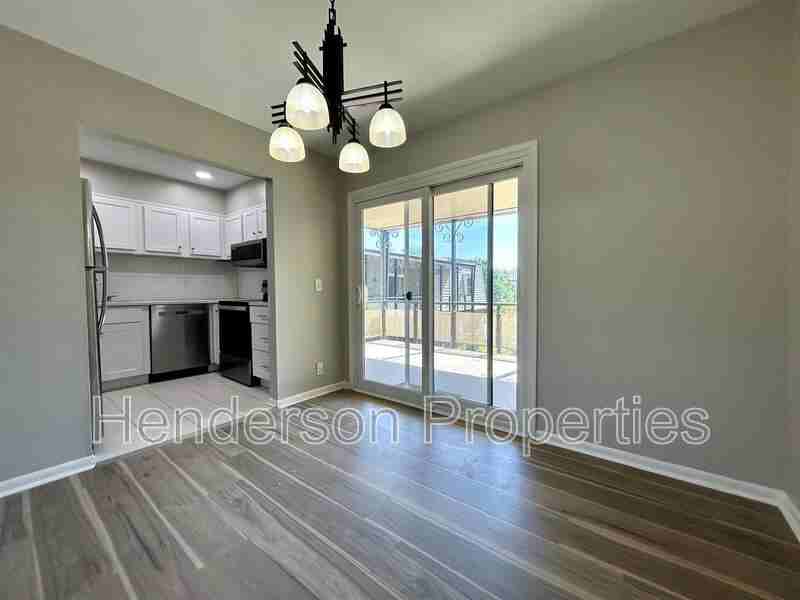 2614 - Photo 7 of 14