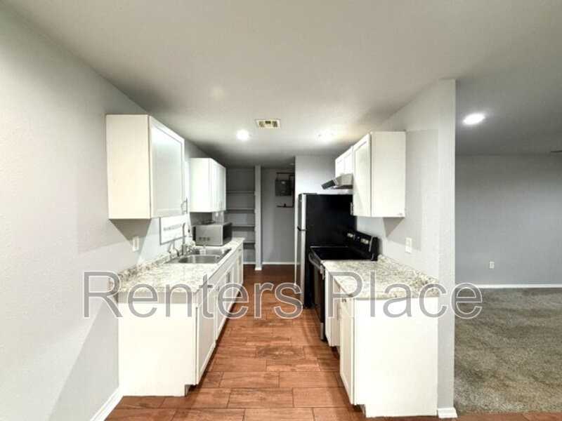 2326 N Atlanta Pl - Photo 2 of 14