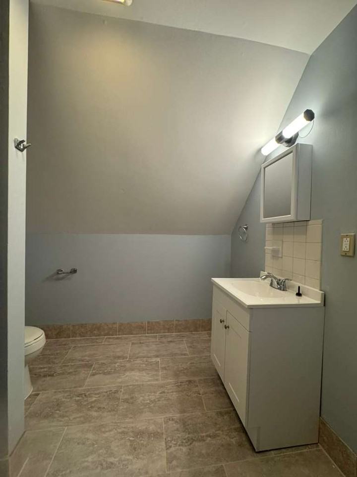 50 Young St #3 - Photo 4 of 7