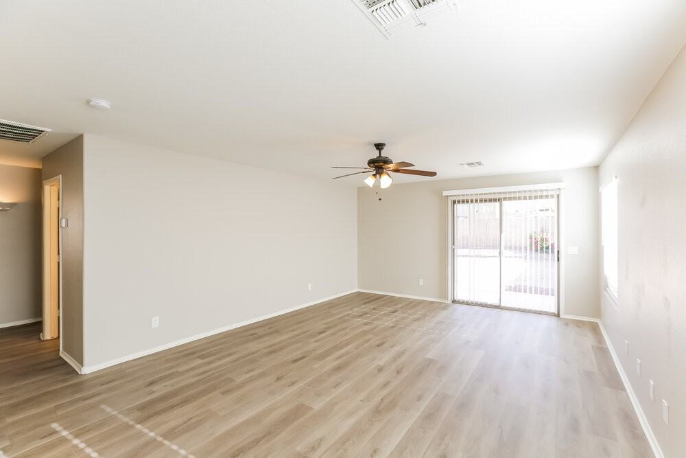 8156 W Hammond Ln - Photo 5 of 16