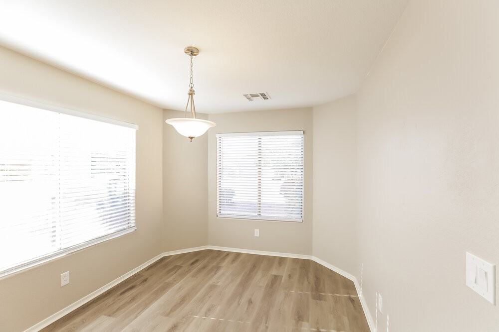 8156 W Hammond Ln - Photo 7 of 16