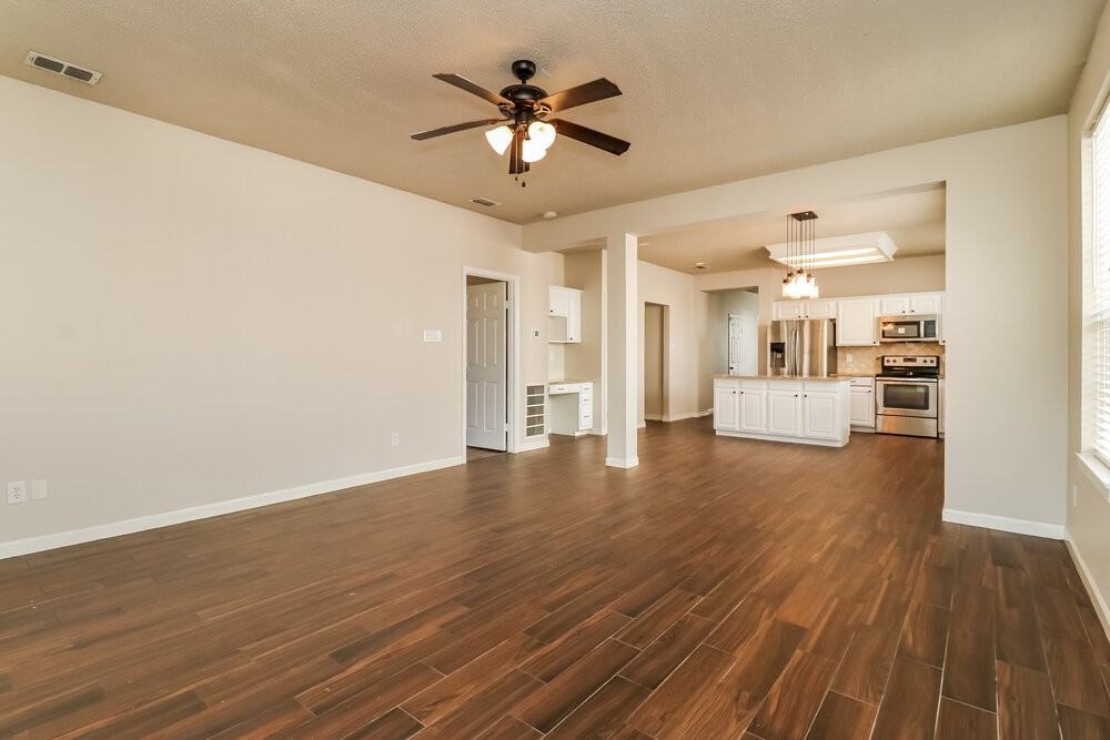 8821 Pedernales Trl - Photo 4 of 16