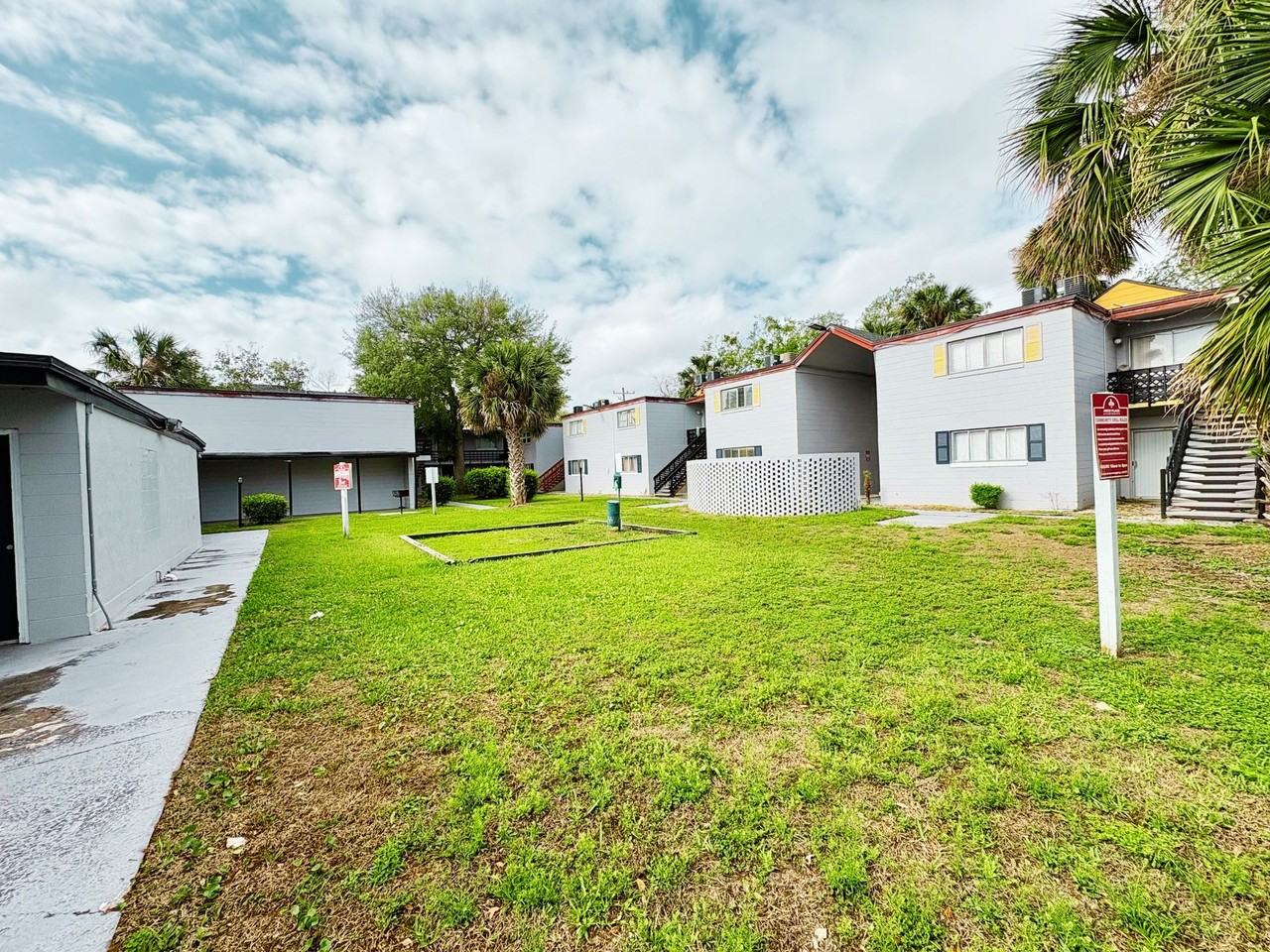 Arco Place Apartments - Photo 7 of 50