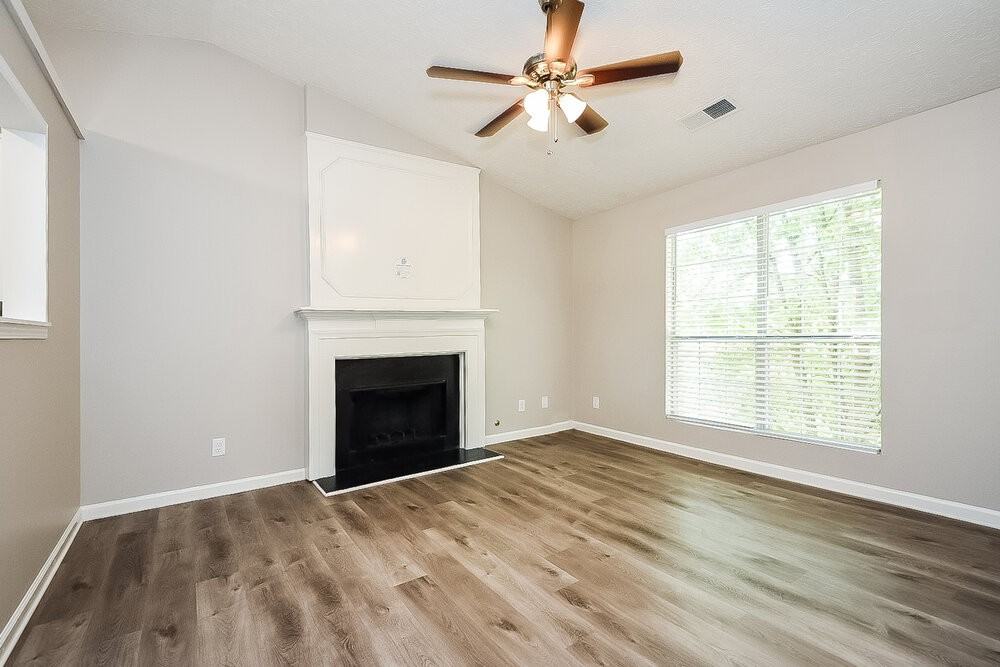 3716 Crescent Hill Ln Nw - Photo 5 of 16