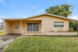 6885 Nw 27th Ct - Photo 1 of 1