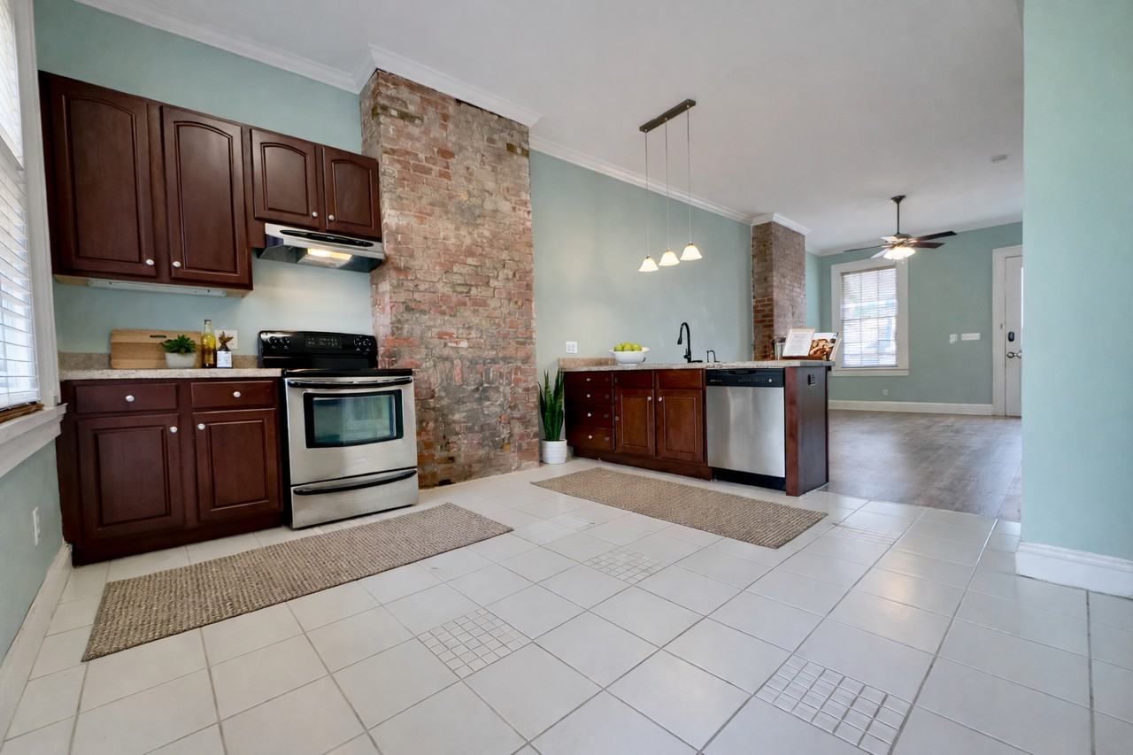 532 1st St #532 - Photo 4 of 21