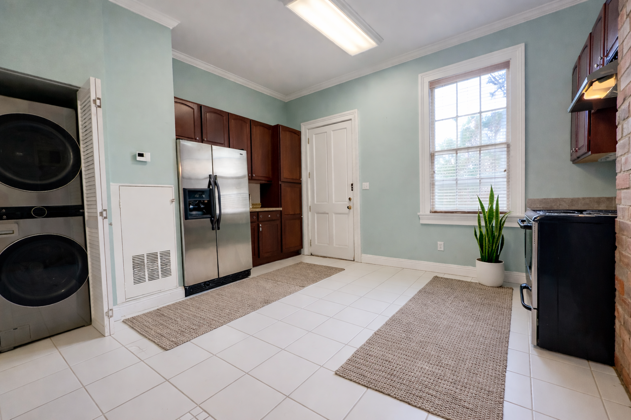 532 1st St #532 - Photo 7 of 21