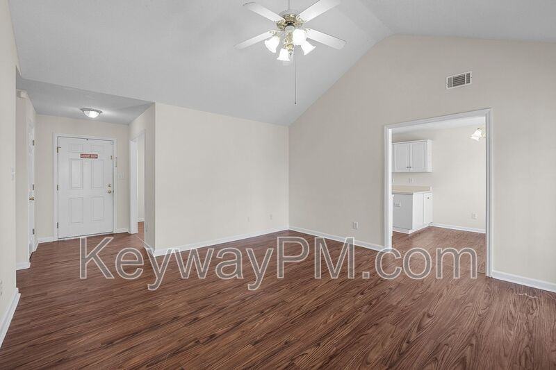 3803 Winchester Ct - Photo 6 of 19