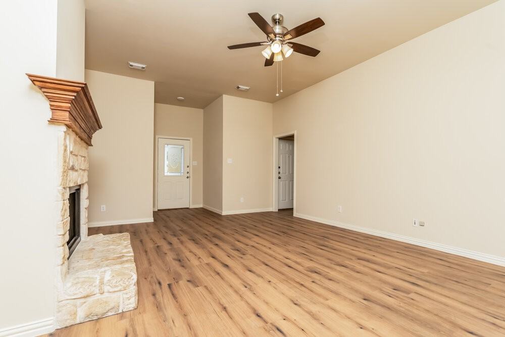 211 Dove Mdws - Photo 4 of 16