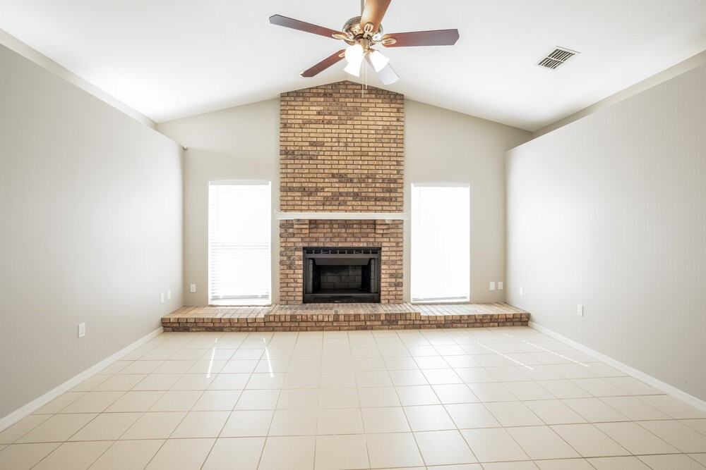 7530 Gunstock Dr - Photo 4 of 16