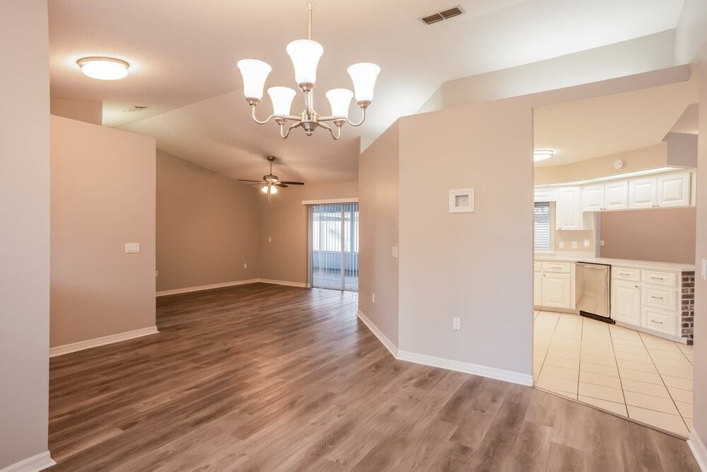 7530 Gunstock Dr - Photo 6 of 16