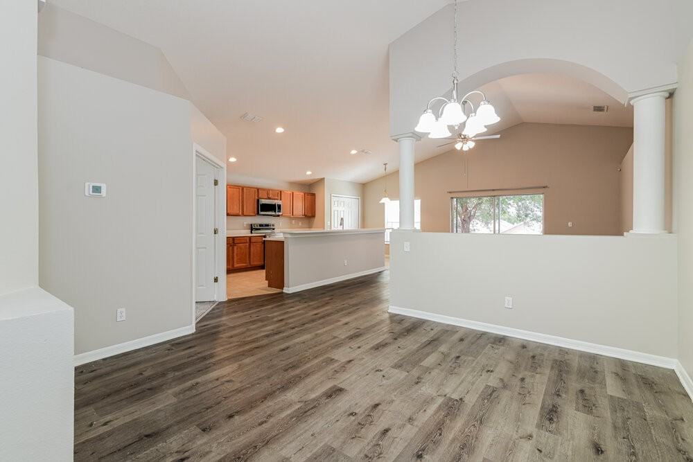 2055 Newtown Rd - Photo 5 of 16
