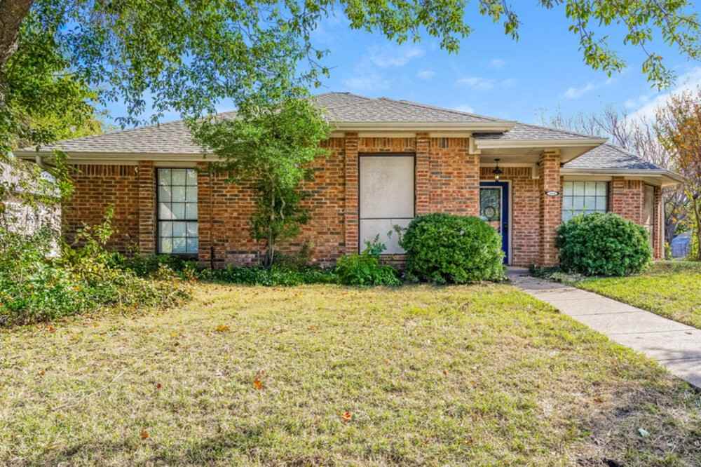 504 N Winding Oaks Dr