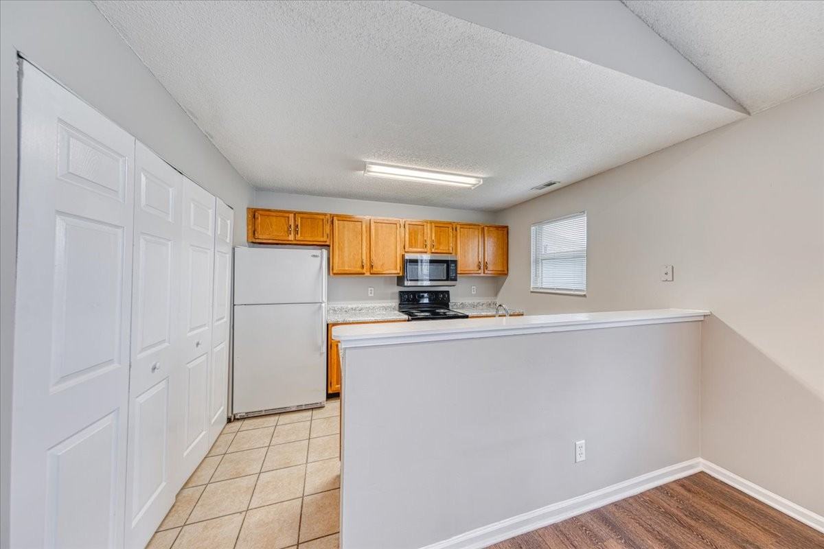 2715 E 28th St #1 - Photo 7 of 21