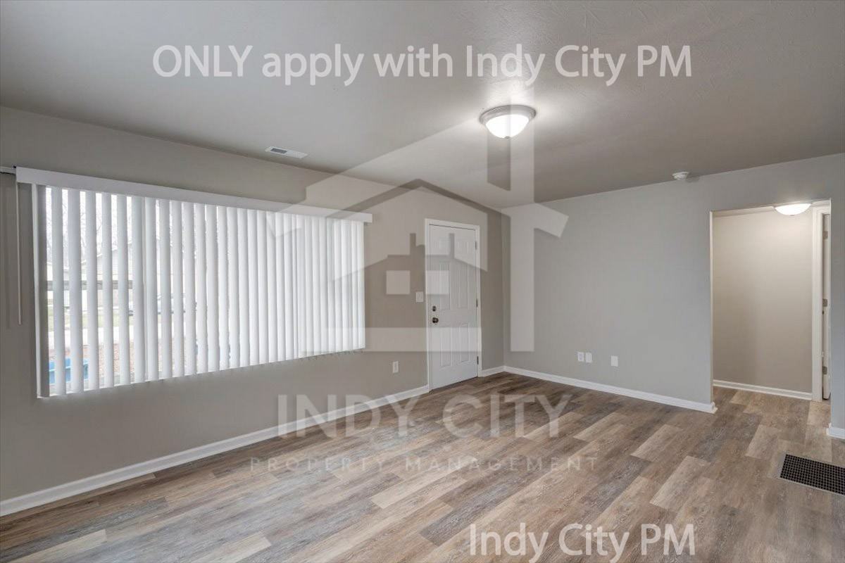 525 S Vine St #1 - Photo 5 of 20