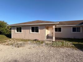 featured image of 764 Gallo Ave S