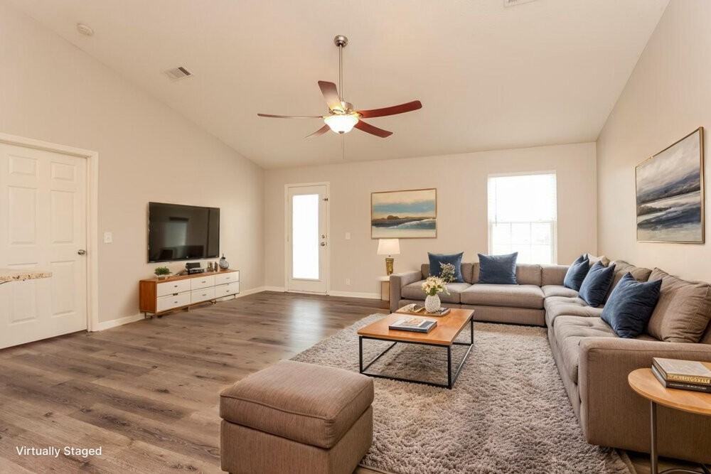 1316 S Hampton Ct - Photo 3 of 19