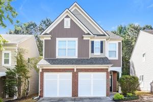 featured image of 938 Gardenia Curv