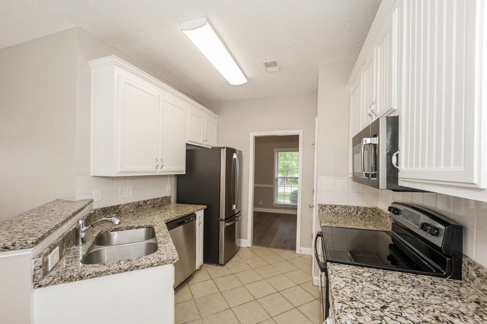 284 Baldwin Ct - Photo 7 of 17