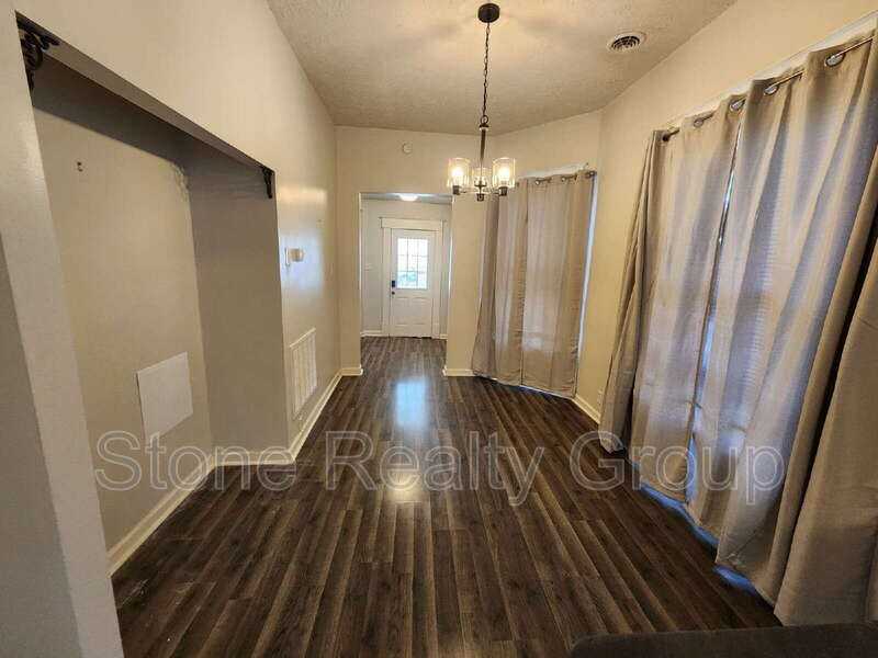 1220 S 17th St - Photo 3 of 13