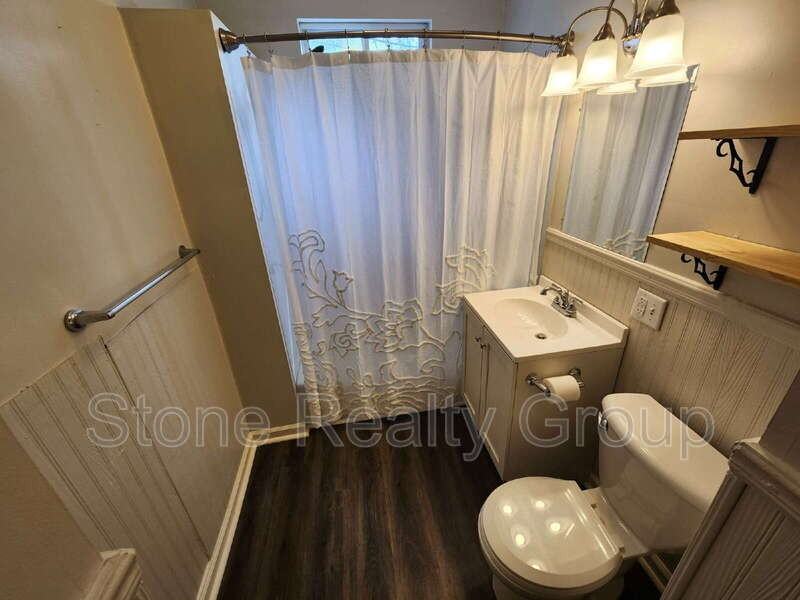 1220 S 17th St - Photo 7 of 13