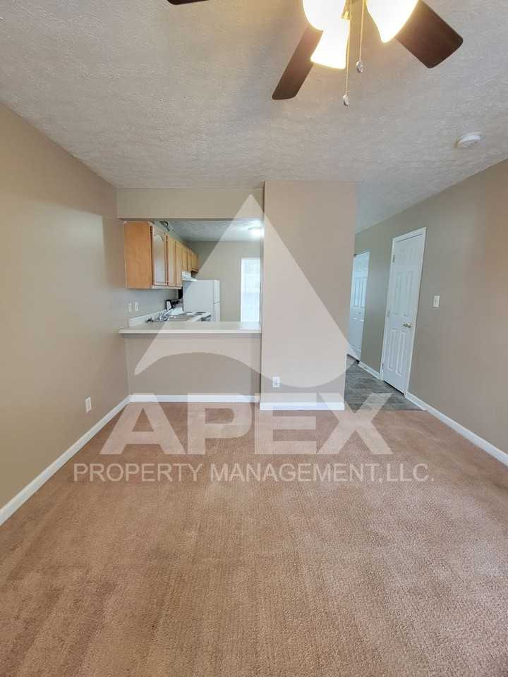 1813 Sweet View Way - Photo 5 of 19