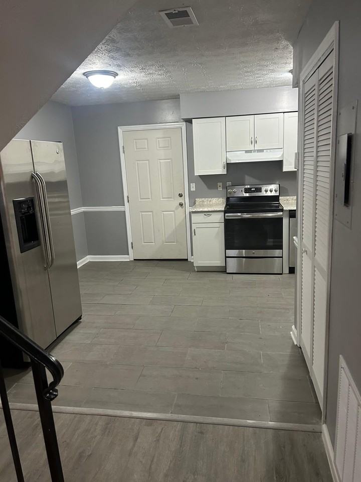 2713 Evans Mill Dr #1 - Photo 5 of 12