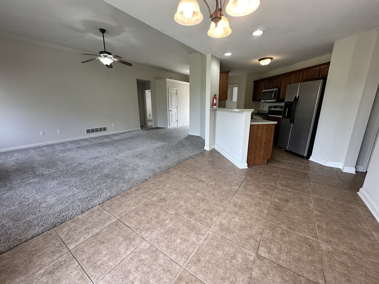 5711 Vero Way - Photo 7 of 17