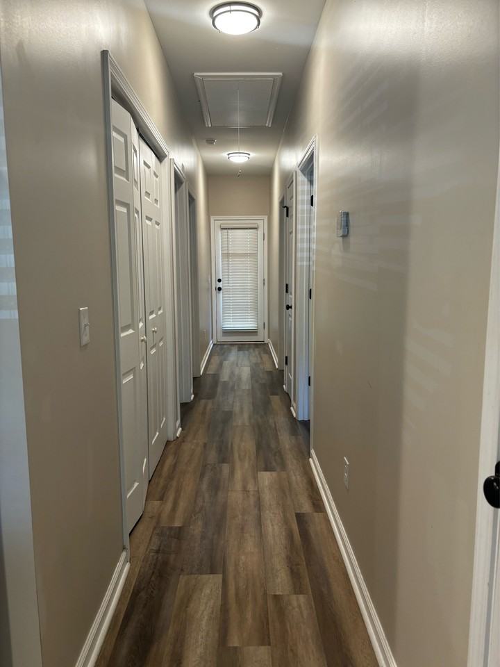 715 Truman St - Photo 7 of 19