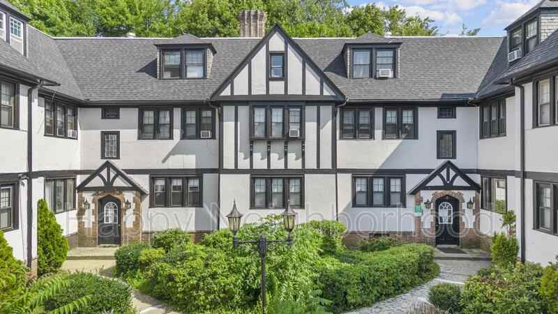 130 Bradley Avenueunit - Photo 7 of 8