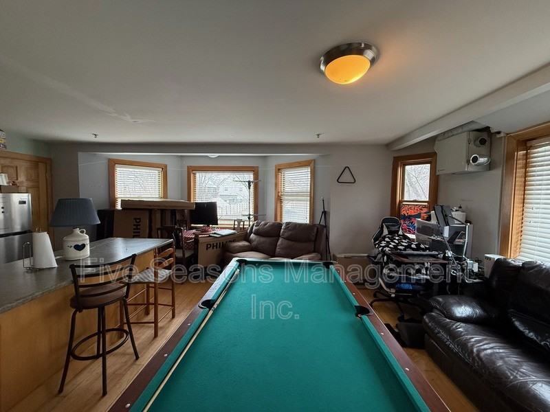 53 Walnut St - Photo 4 of 12