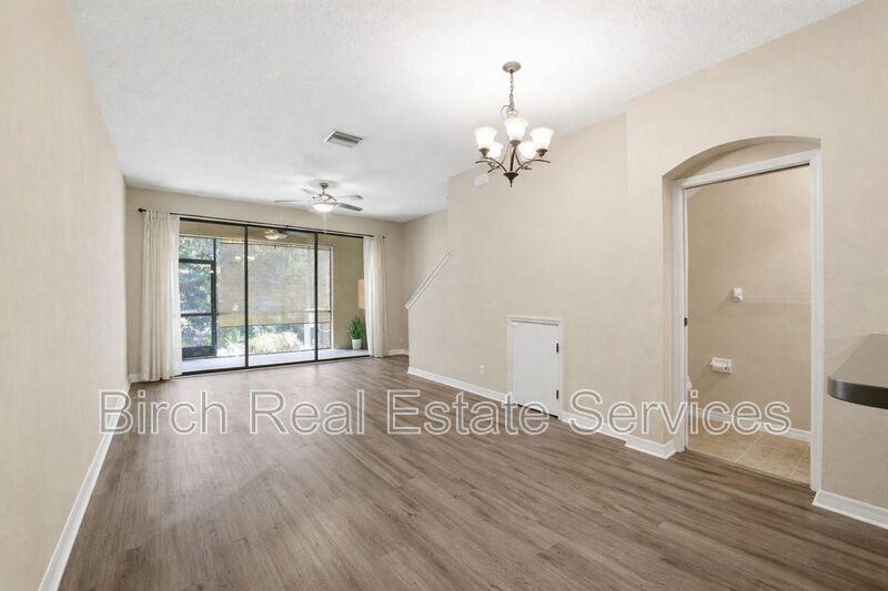 11840 13th Way N #11840 - Photo 3 of 25