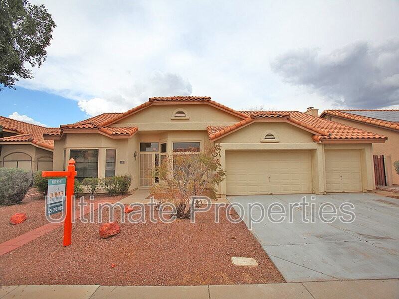 10922 W Cottonwood Ln - Photo 2 of 22