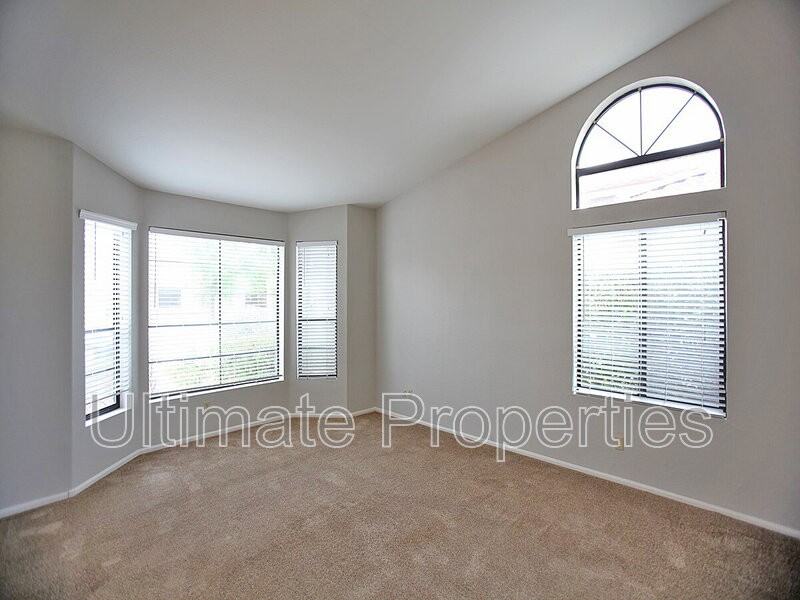 10922 W Cottonwood Ln - Photo 6 of 22