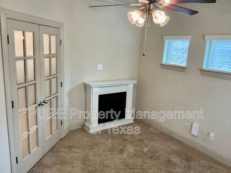 1032 Dyer Creek Pl - Photo 4 of 34