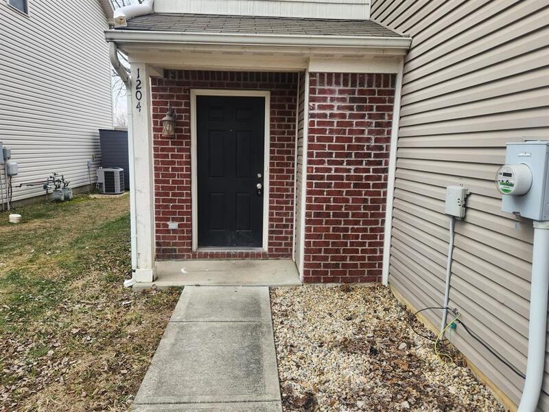 1204 Topp Creek Dr - Photo 2 of 18