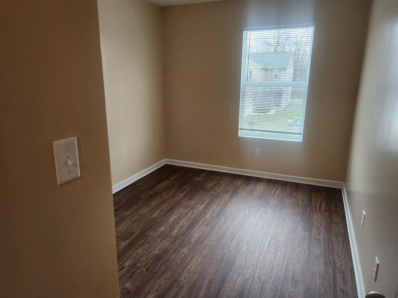 1204 Topp Creek Dr - Photo 7 of 18