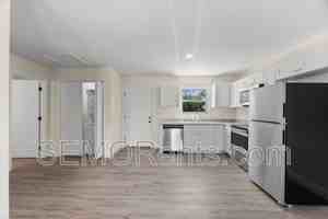 featured image of 42 Point Dr