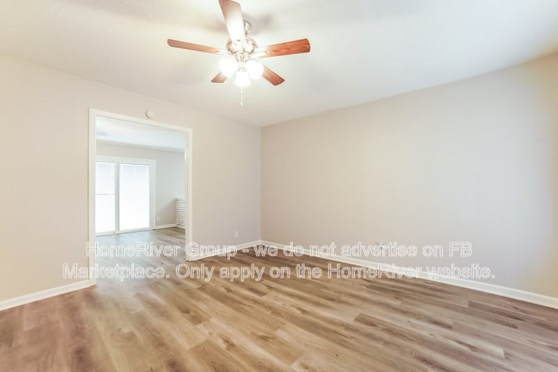 1756 W Holmes Rd - Photo 4 of 19