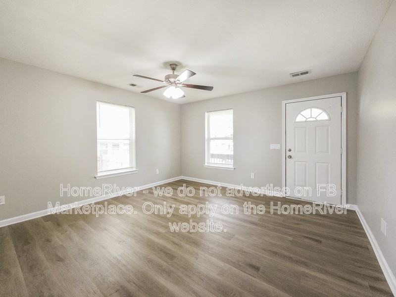 424 Oak St - Photo 4 of 21