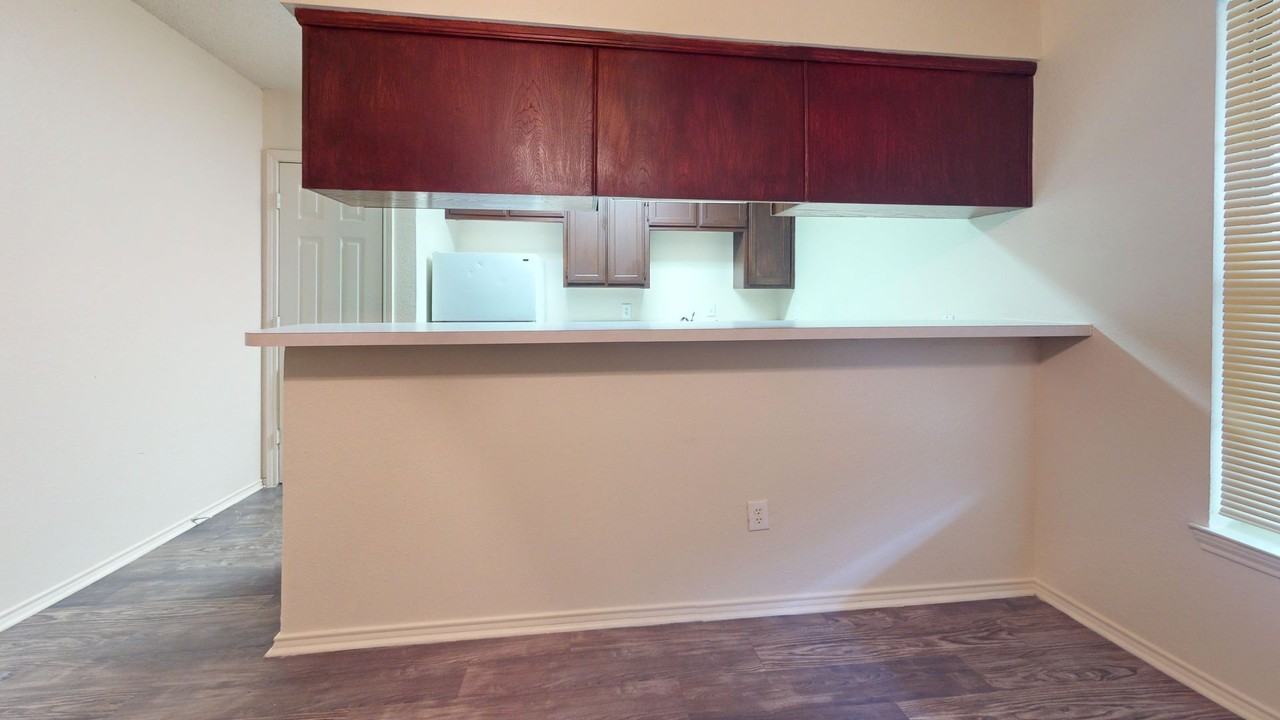 Remington Place Apartments - Photo 7 of 22