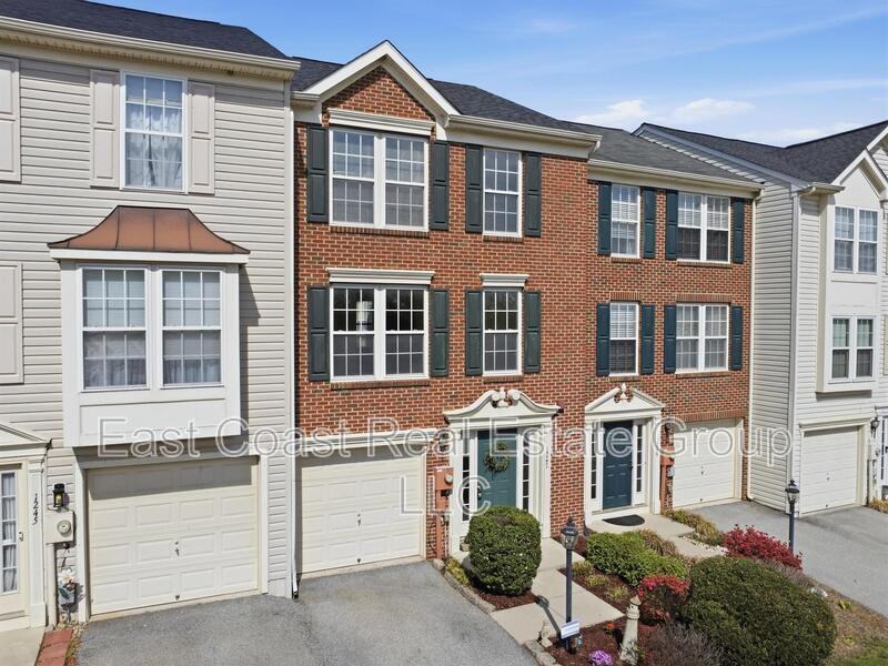 1247 Mare St - Photo 2 of 38