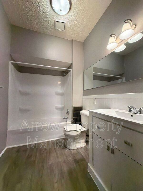 1341 D St #1 - Photo 7 of 12