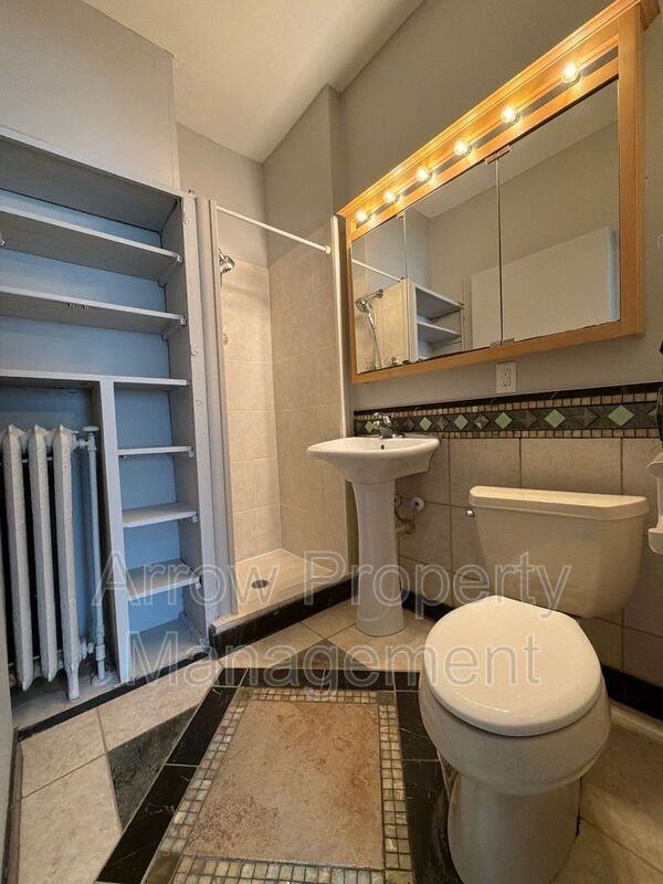 1414 C St #5 - Photo 6 of 6