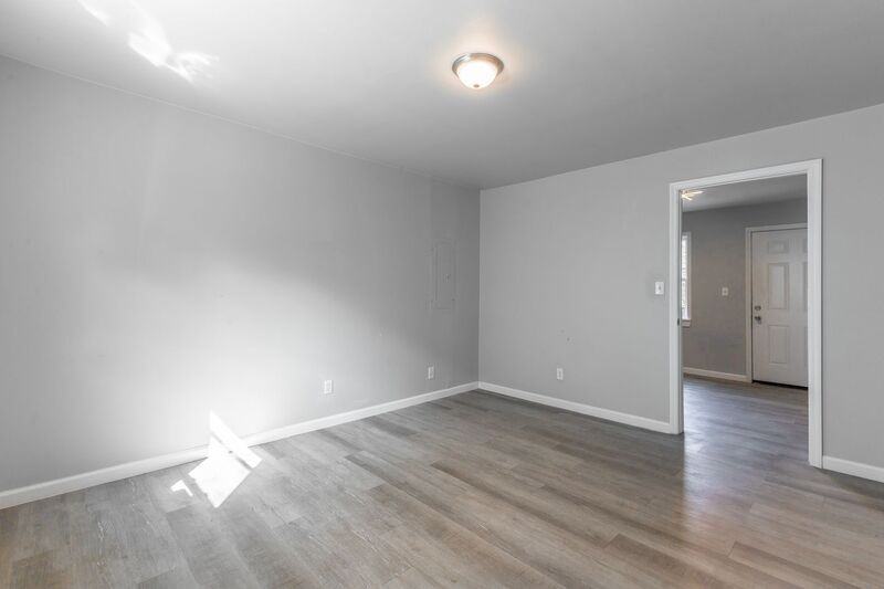 1812 E 13th St #B - Photo 2 of 16