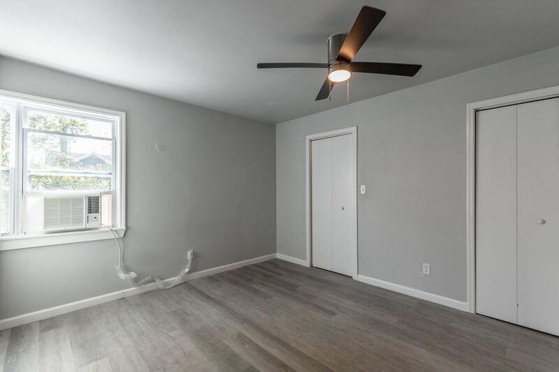 1812 E 13th St #B - Photo 7 of 16