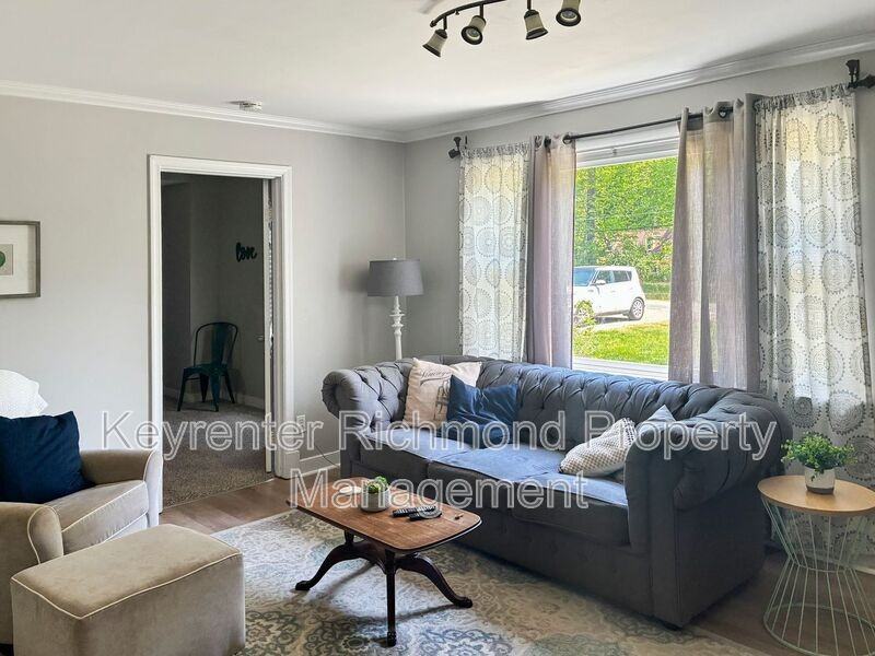 10015 Seminole Rd - Photo 3 of 20